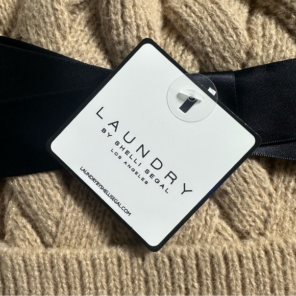 Laundry by Shelli Segal Scarf with Beanie Hat/Boxed/Camel - Picture 12 of 16